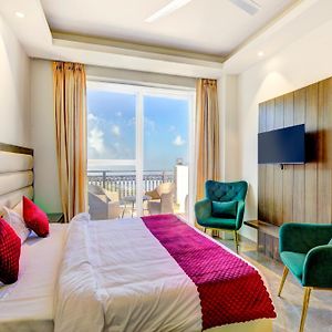 Luxe Resorts - Centrally Heated Air Conditioned Hotel In The Heart Of Kasauli